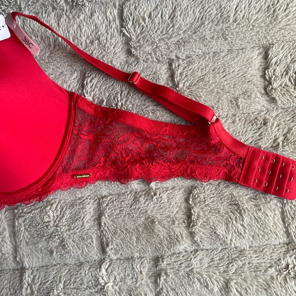 La Vie en Rose Red Bra - Picture 3 of 6